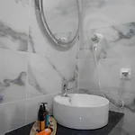 Thea Apartment Nikiana