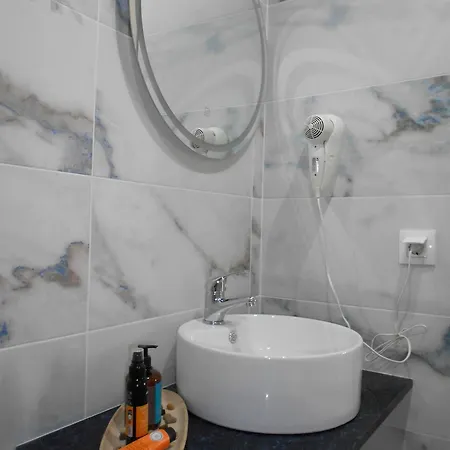 Thea Apartamento Nikiana
